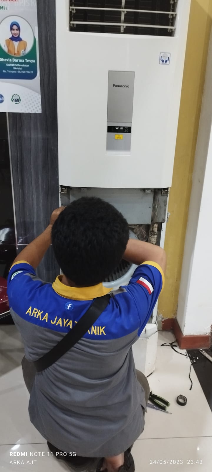 Servis AC Standing